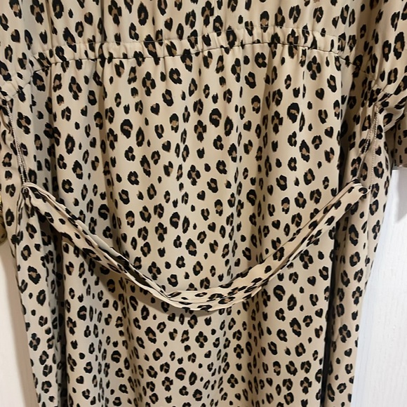 Chico’s Leopard Topper - Picture 4 of 7